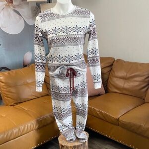 Adore Me Cream and Brown Geometric Pajama Set (has perfume stains) see pictures